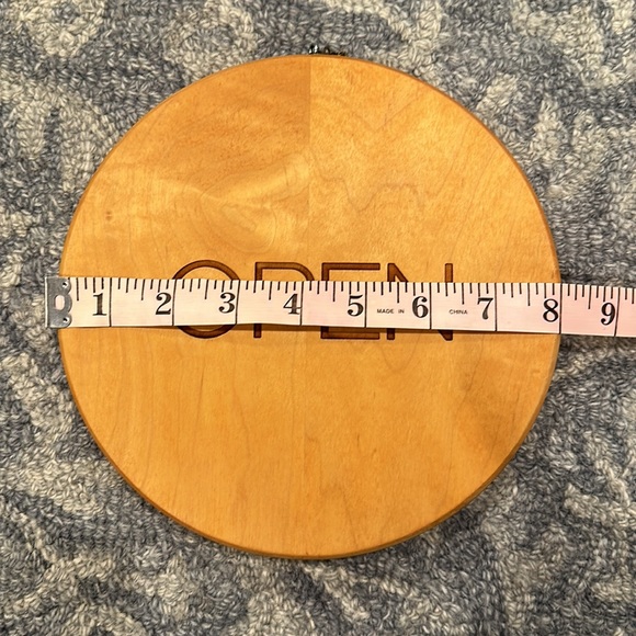 Open/Closed Sign - Picture 5 of 6